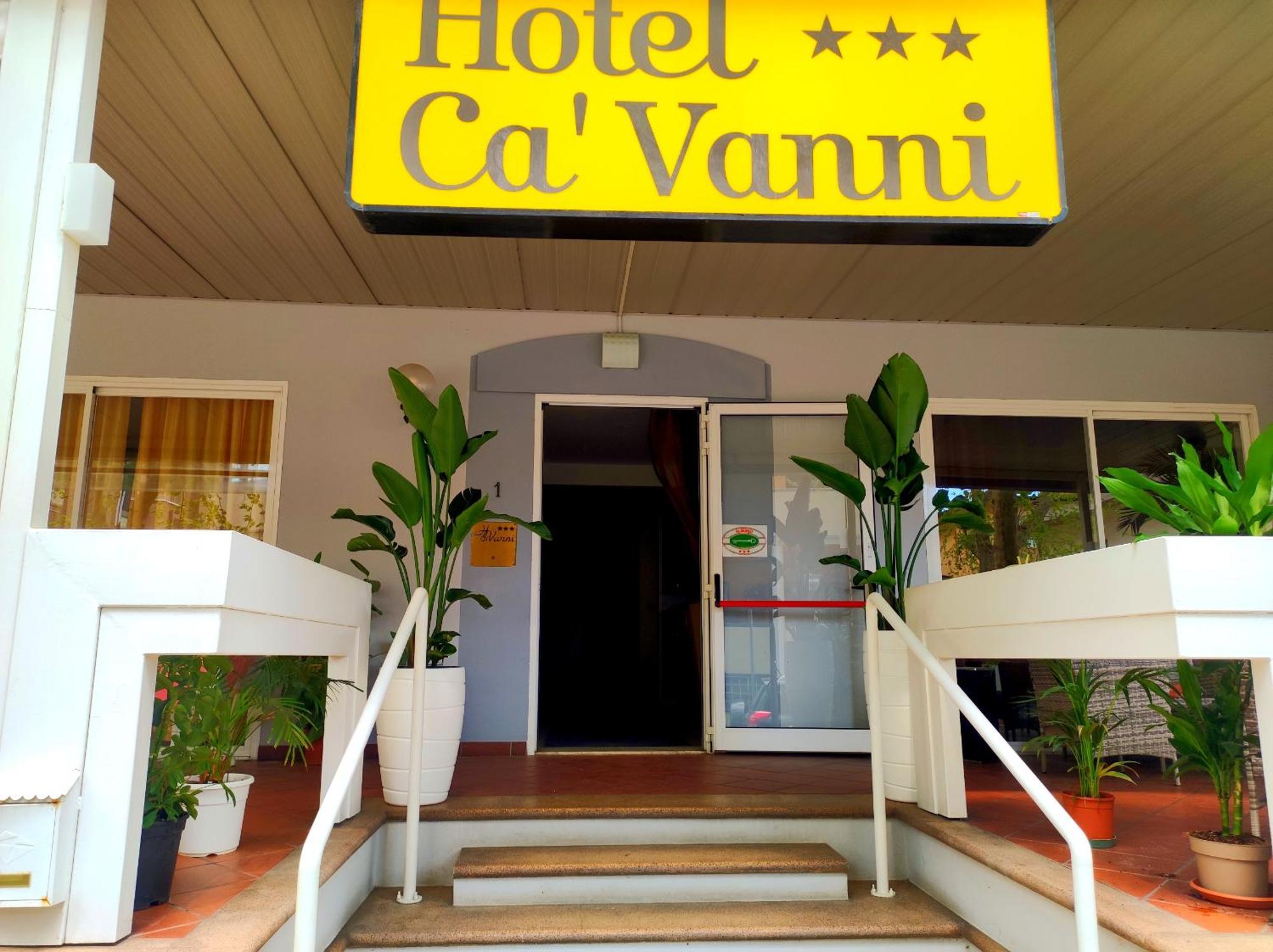 Hotel Ca Vanni リミニ エクステリア 写真